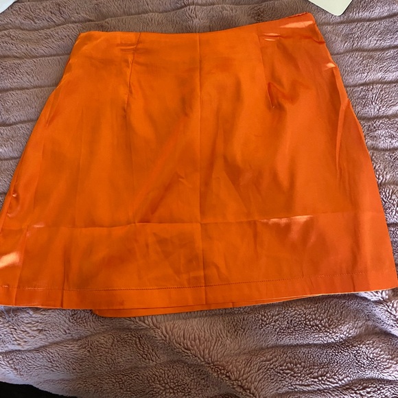 SHEIN skirt - Picture 3 of 3